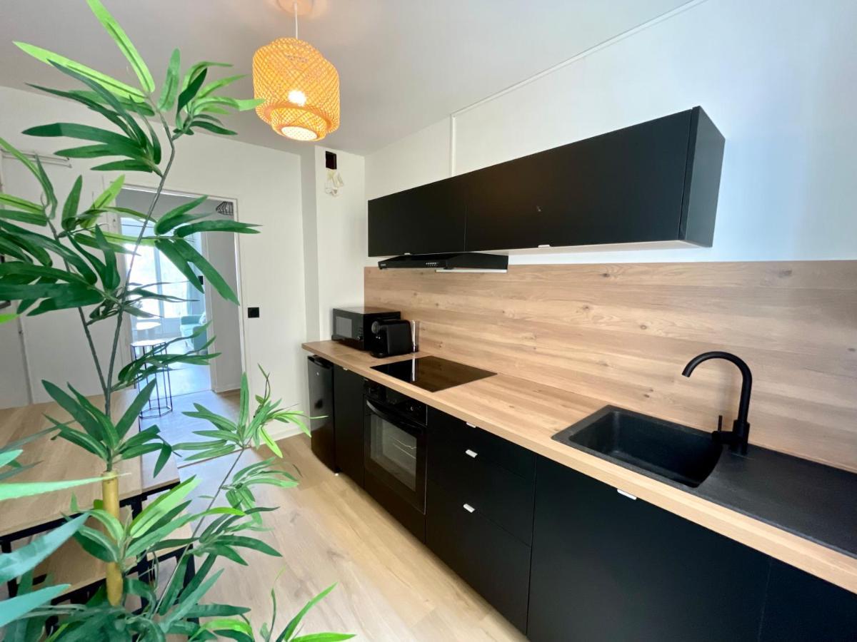 Appartement La Douceur Roannaise - Parking Prive Proche Gare à Roanne Extérieur photo