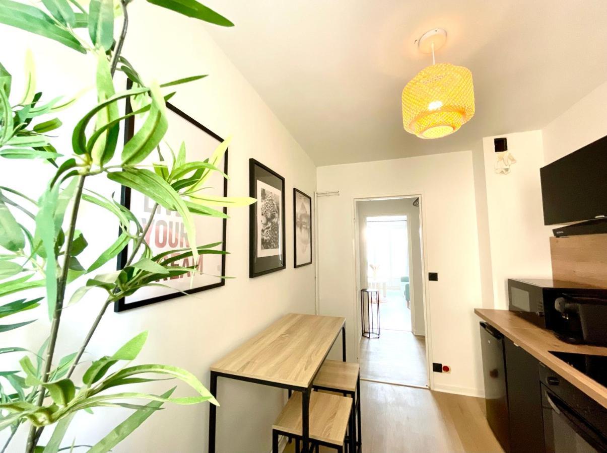 Appartement La Douceur Roannaise - Parking Prive Proche Gare à Roanne Extérieur photo